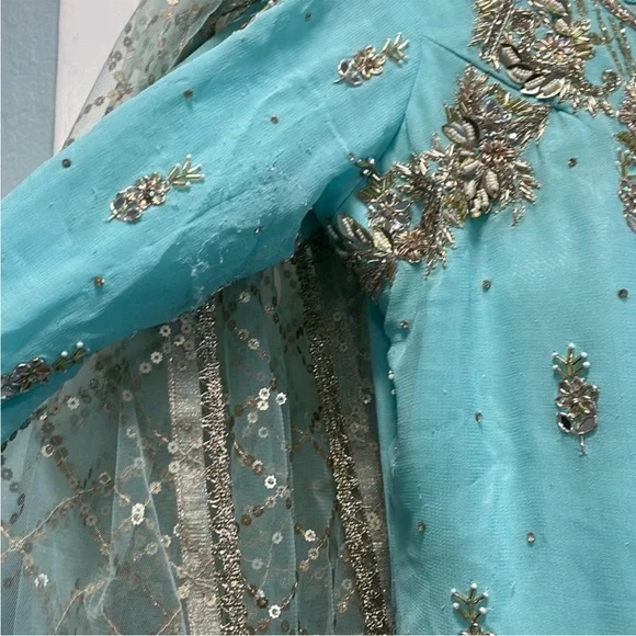 Elegant Light Blue Embroidered sharara Indian suit Indian outfit - Picture 6 of 7